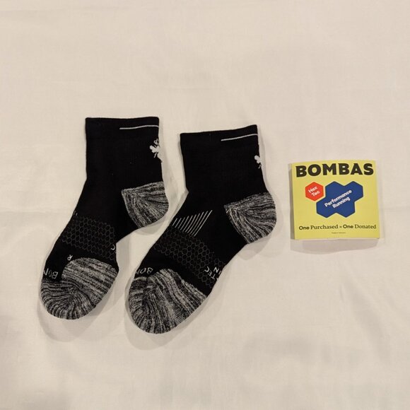 NWT Bombas Women's Running Quarter Socks (Black Bee) - Picture 7 of 9